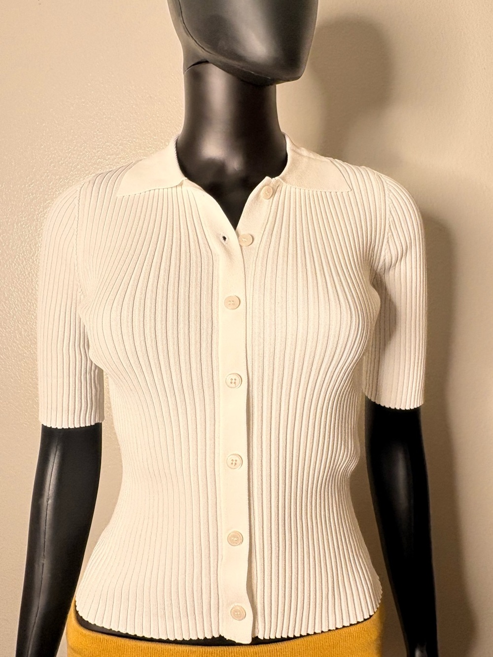 The “List” Ribbed Button-Front White Knit blouse 3/4 sleeves